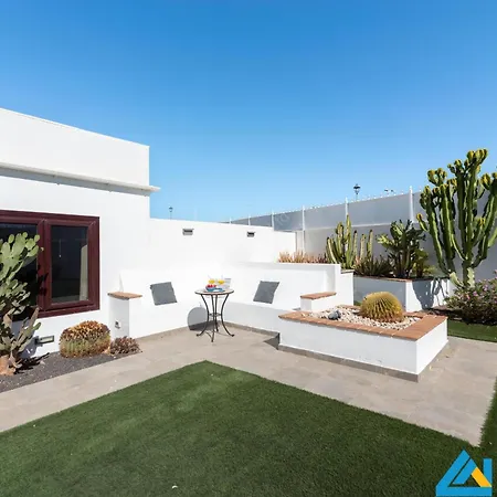 Βίλα 239 - Casa Lily By Now Ltd *