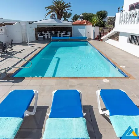 239 - Casa Lily By Now Ltd Villa Playa Blanca